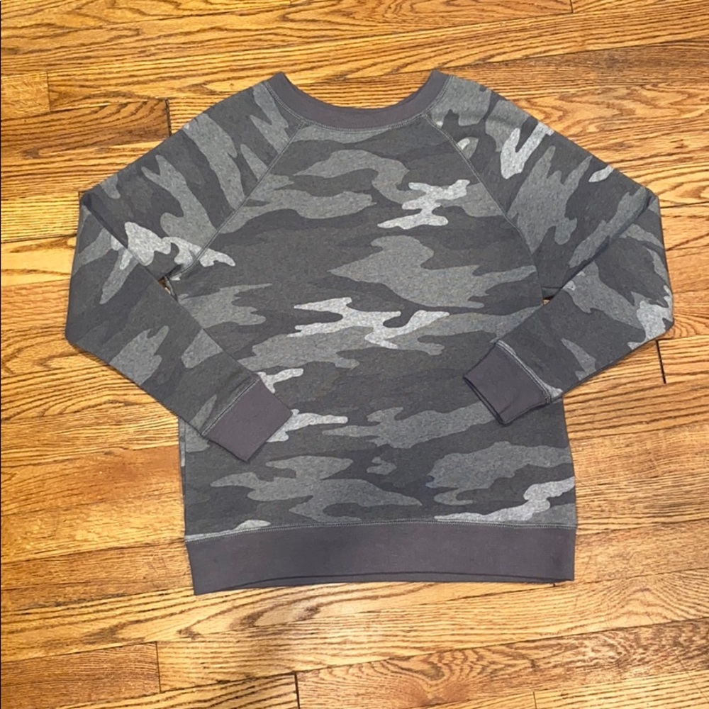 Men’s American Eagle Camo Sweatshit XS